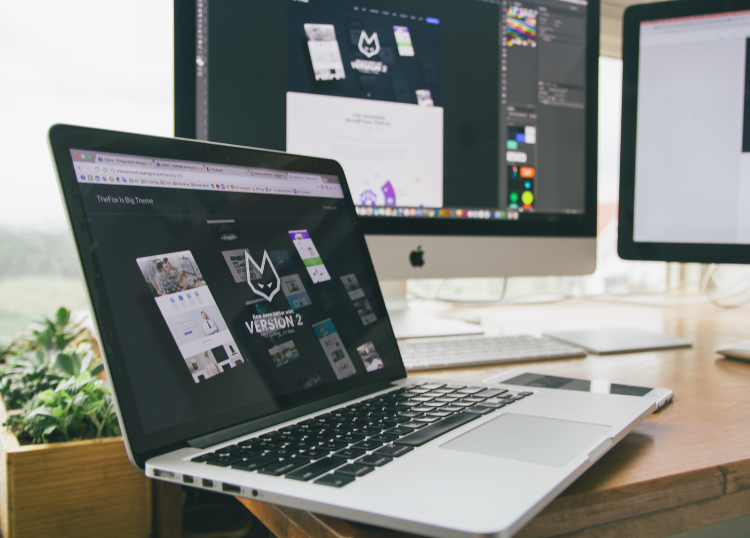 What Belongs on a Strong Small-Business Home Page?